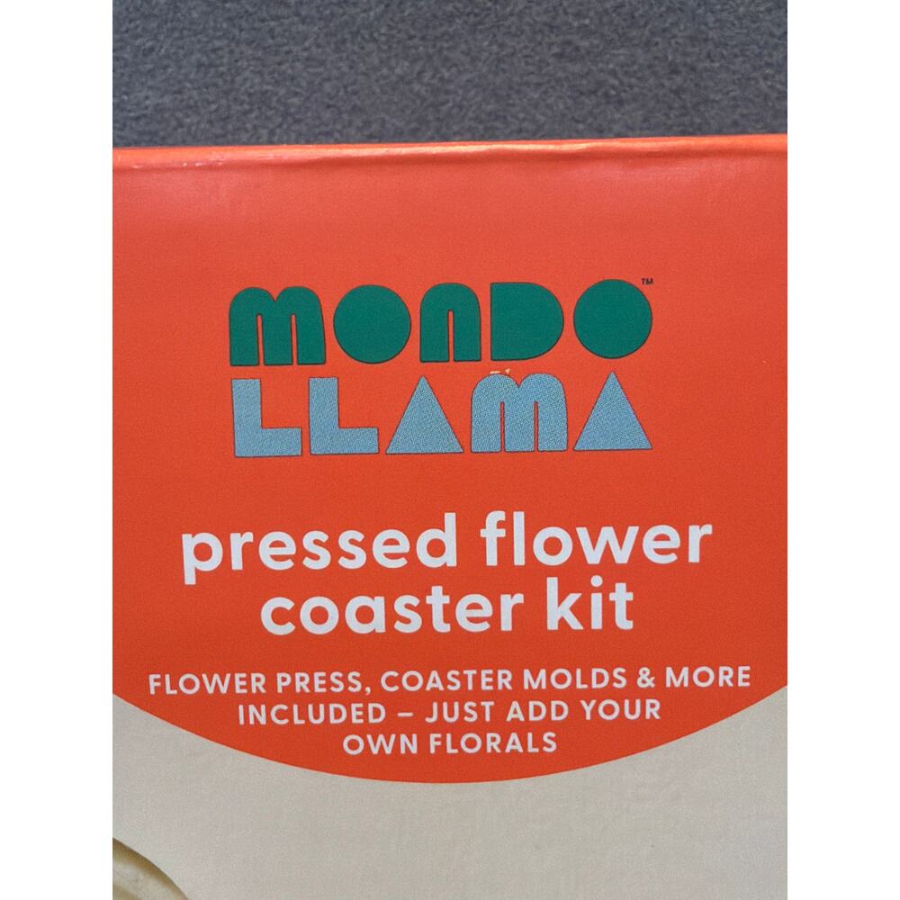 Pressed Flowers Resin Coaster DIY Art Kit - Mondo Llama New in Box - Picture 2 of 8